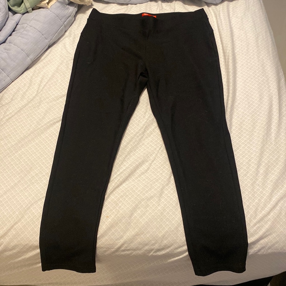 Black stretch skinny legging styled pants